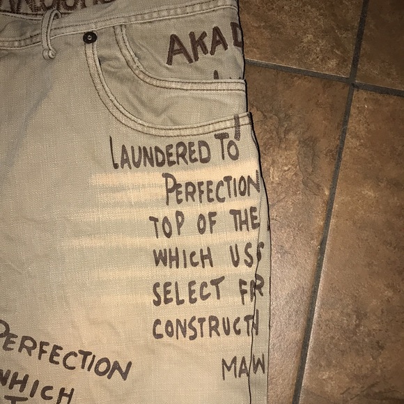 Men’s Akademiks Scripted Jeans - Picture 3 of 11